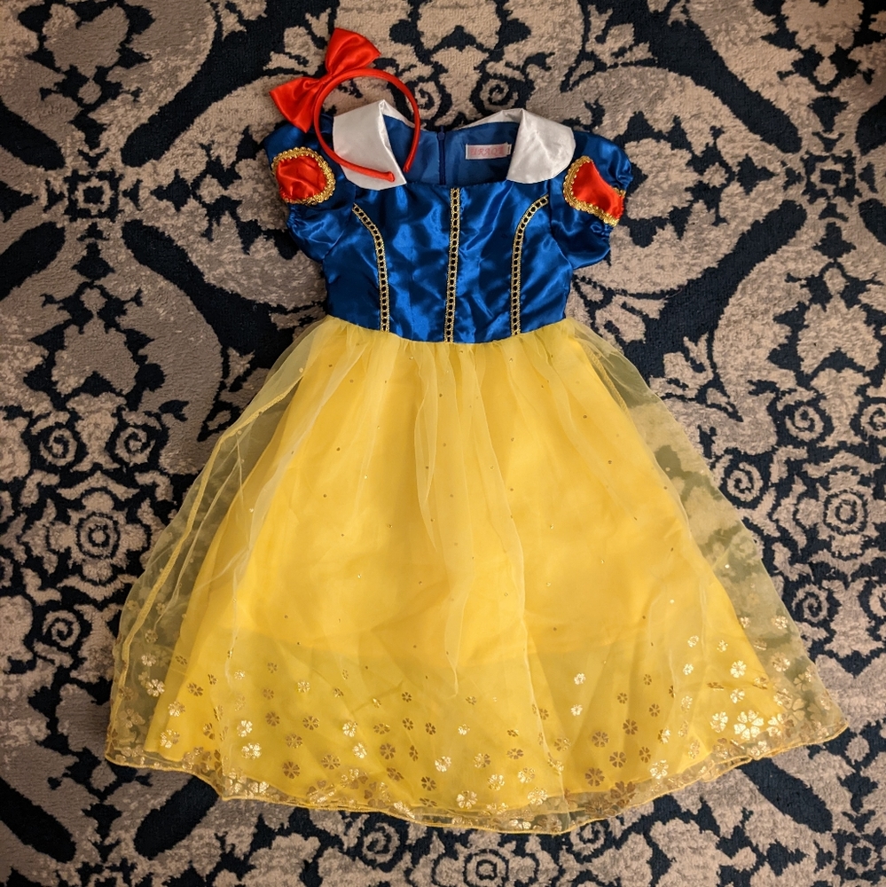 Kid's Snow White Dress Up Costume Sz 4/5